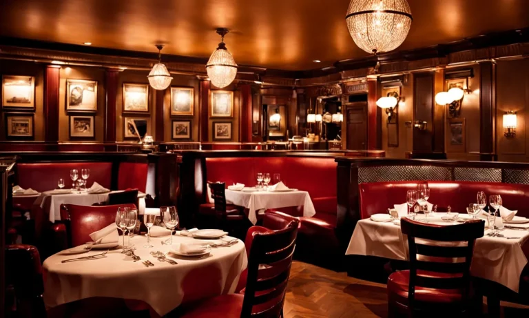 Restaurants In New York Where Waiters Sing – A Complete Guide